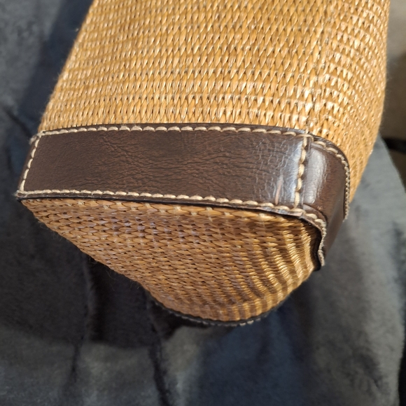 Fossil Key Per Tan Rattan and Brown Leather Woven Tote Bag 13x9 - Picture 11 of 16